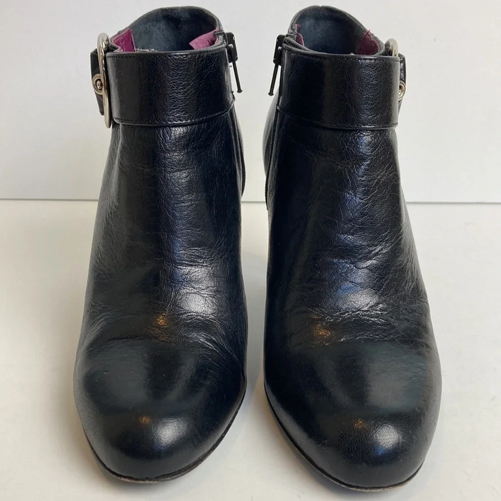 COACH Italian Leather Nicolete Bootie Black Sz 6.5 Buckle Office Classic Witchy